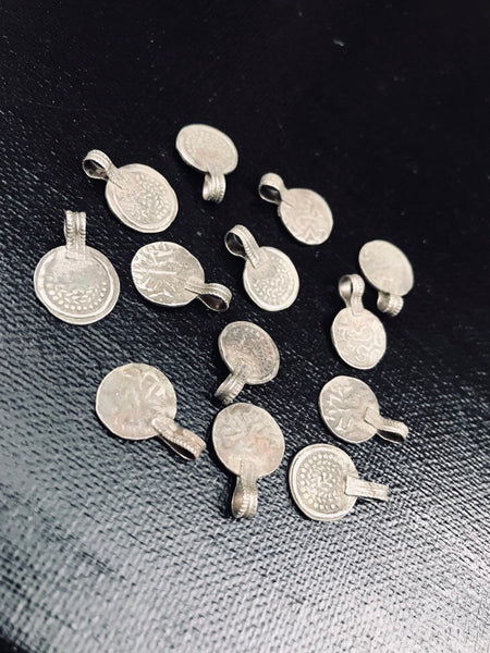 5 Vintage Silver Round Coin Shape Charms Belly Dance Costume Supply Ethnic Banjara Dress Afghan Kuchi Tribal DIY Bohemian Jewelry Findings.