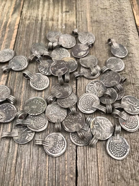 5 Vintage Silver Round Coin Shape Charms Belly Dance Costume Supply Ethnic Banjara Dress Afghan Kuchi Tribal DIY Bohemian Jewelry Findings.